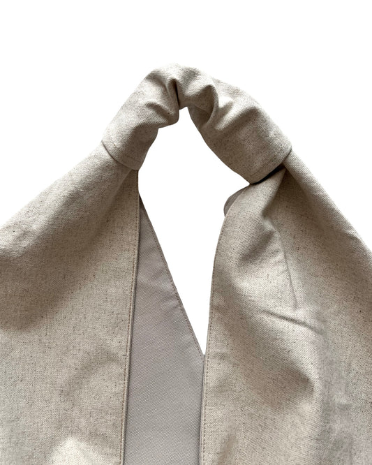 Stone linen large origami bag handmade in Turkey, Esra Kayira brand, detail.