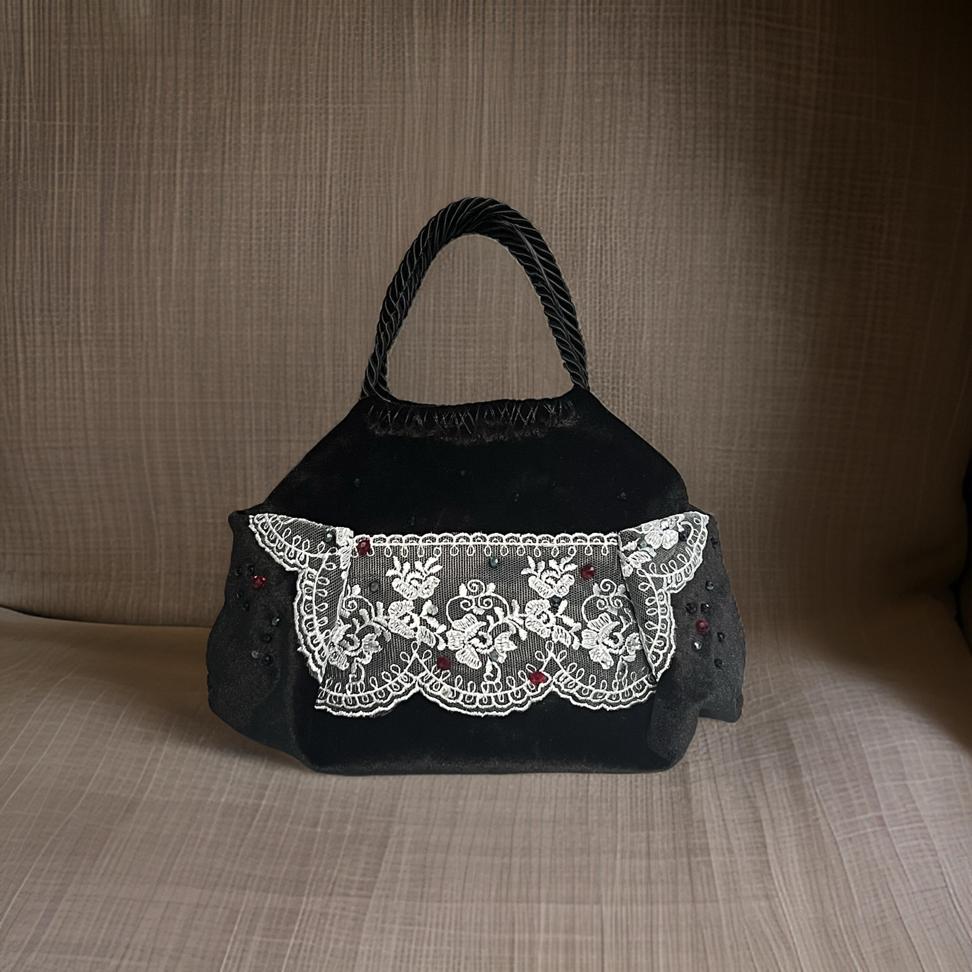Mini black and blue velvet bag handmade in Turkey by Esra Kayıra