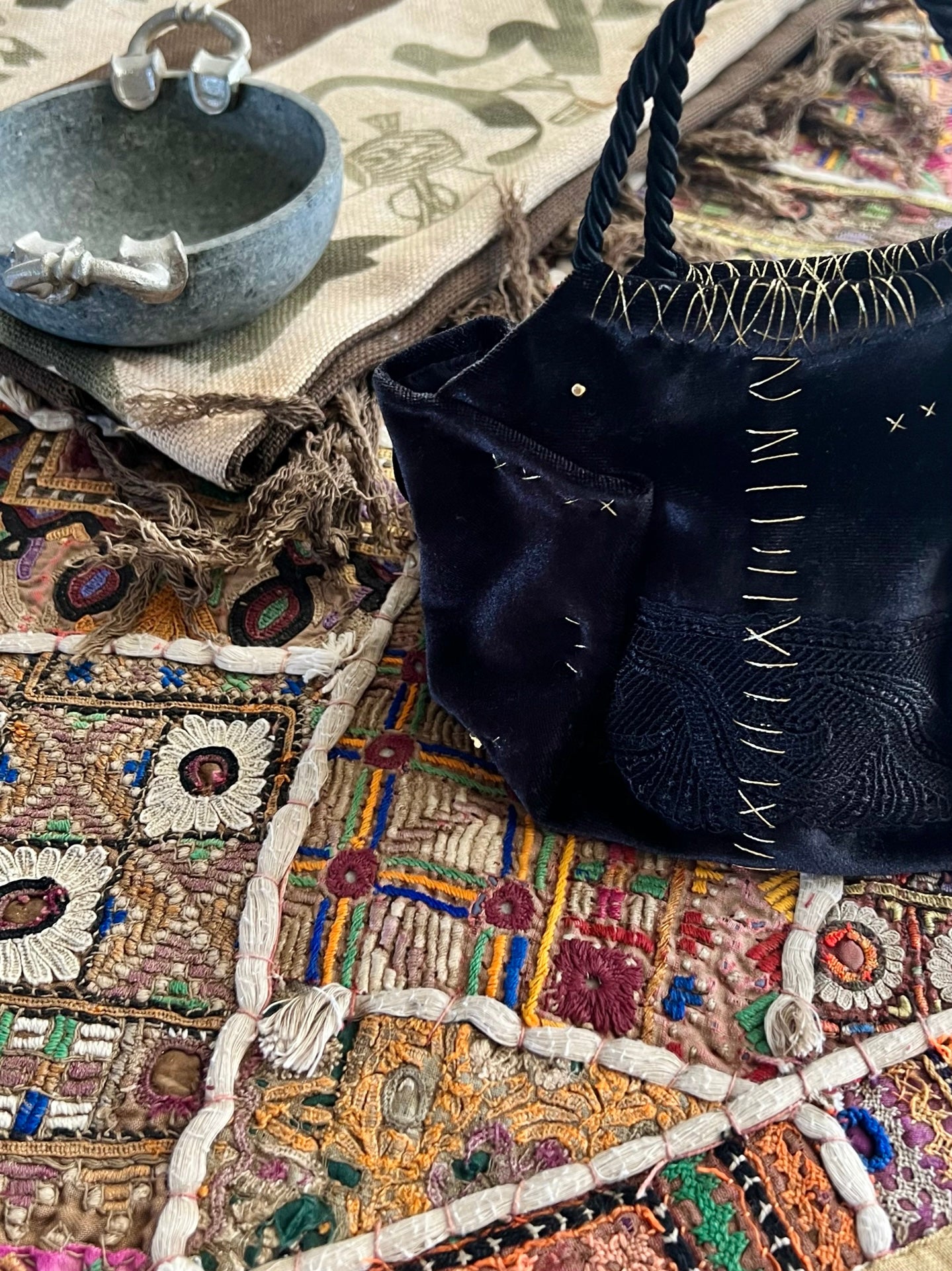 Mini black velvet bag with gold detail, handmade in Turkey by Esra Kayıra
