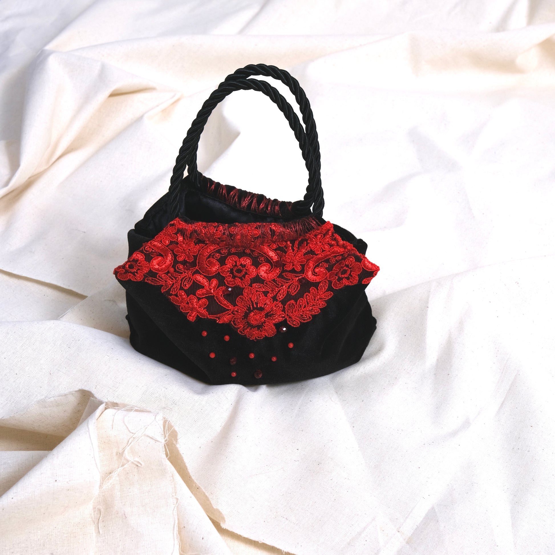 Mini black velvet bag with red lace, handmade in Turkey by Esra Kayıra
