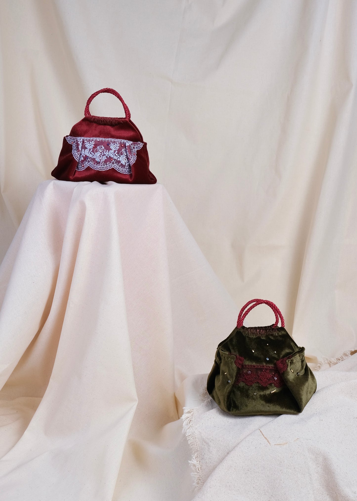 Mini burgundy velvet bag handmade in Turkey by Esra Kayıra