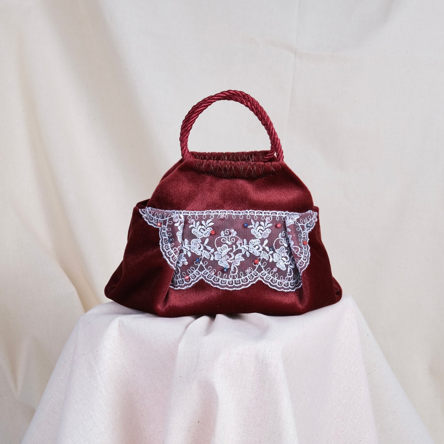 Mini burgundy velvet bag handmade in Turkey by Esra Kayıra