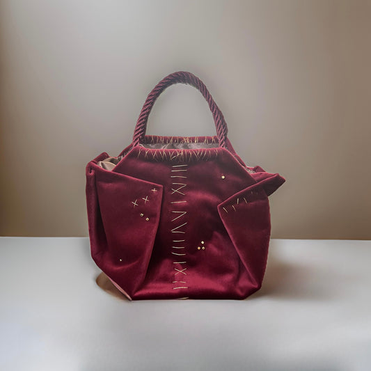 Mini burgundy bag handmade in Turkey by Esra Kayıra
