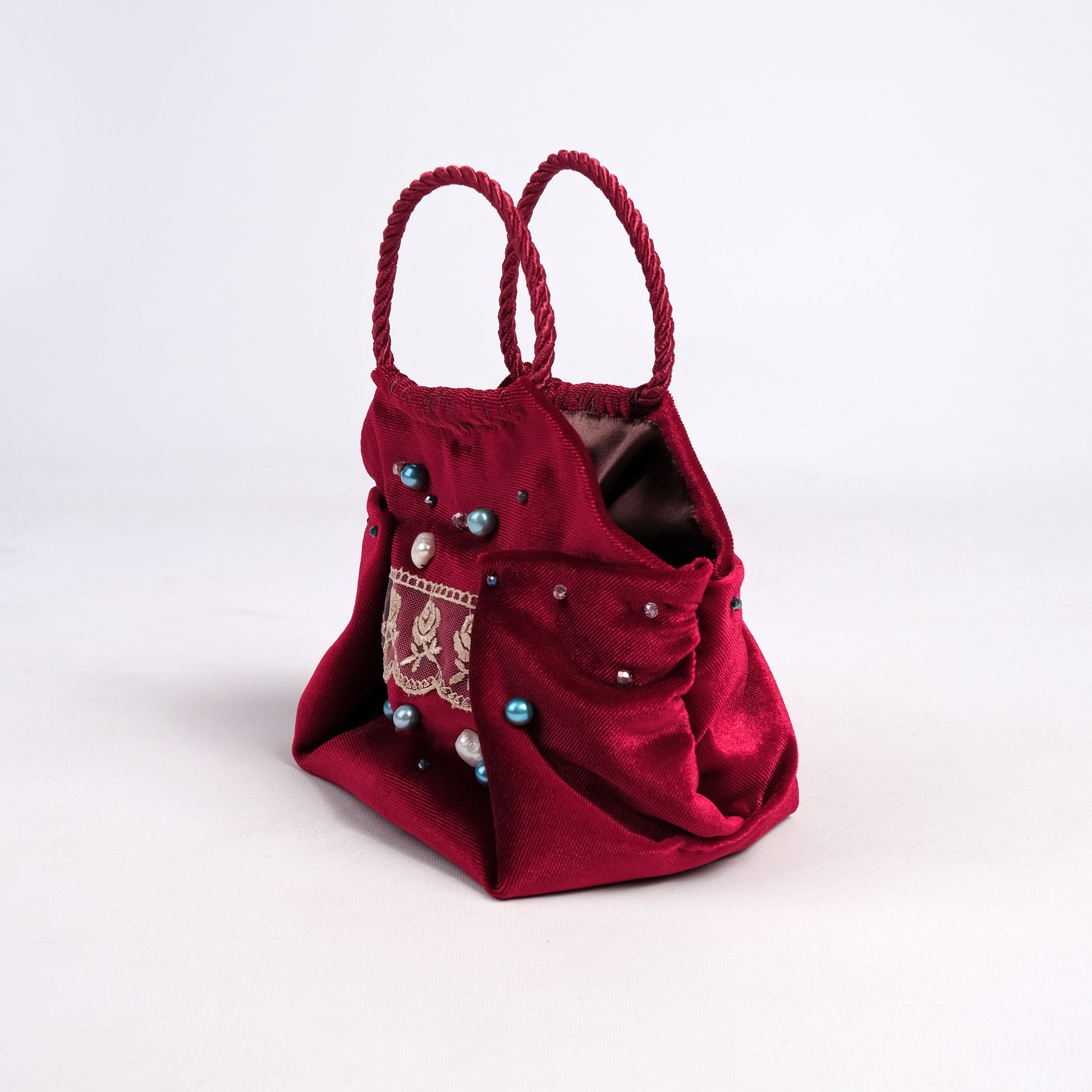 Mini lace and pearl bag handmade in Turkey by Esra Kayıra