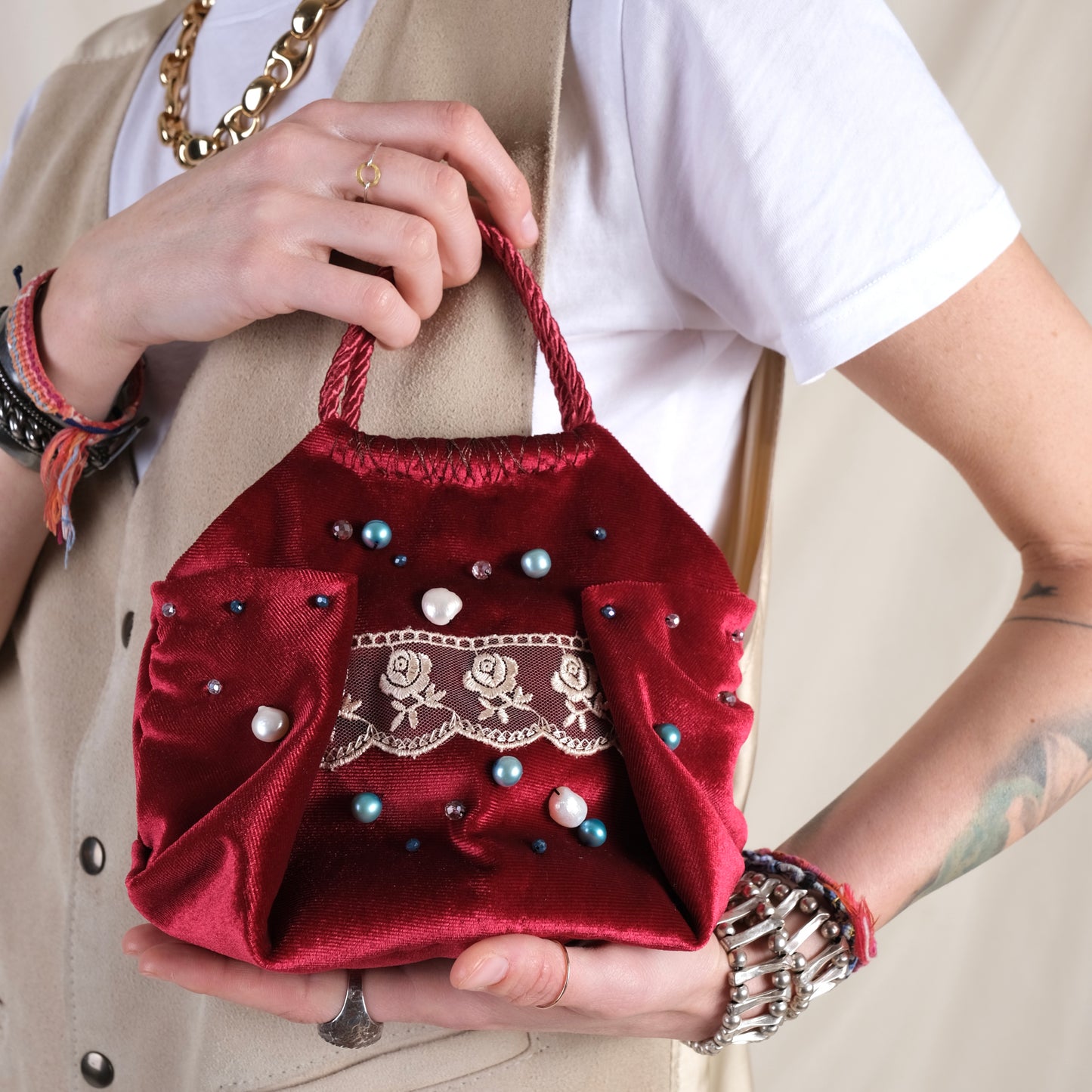 Mini lace and pearl bag handmade in Turkey by Esra Kayıra