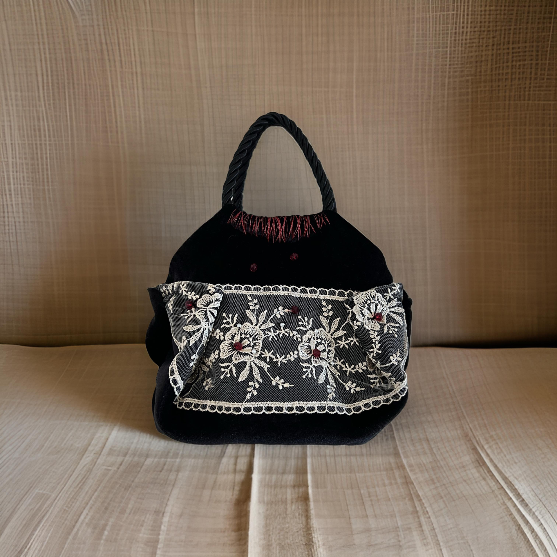 Mini black velvet bag handmade in Turkey by Esra Kayıra