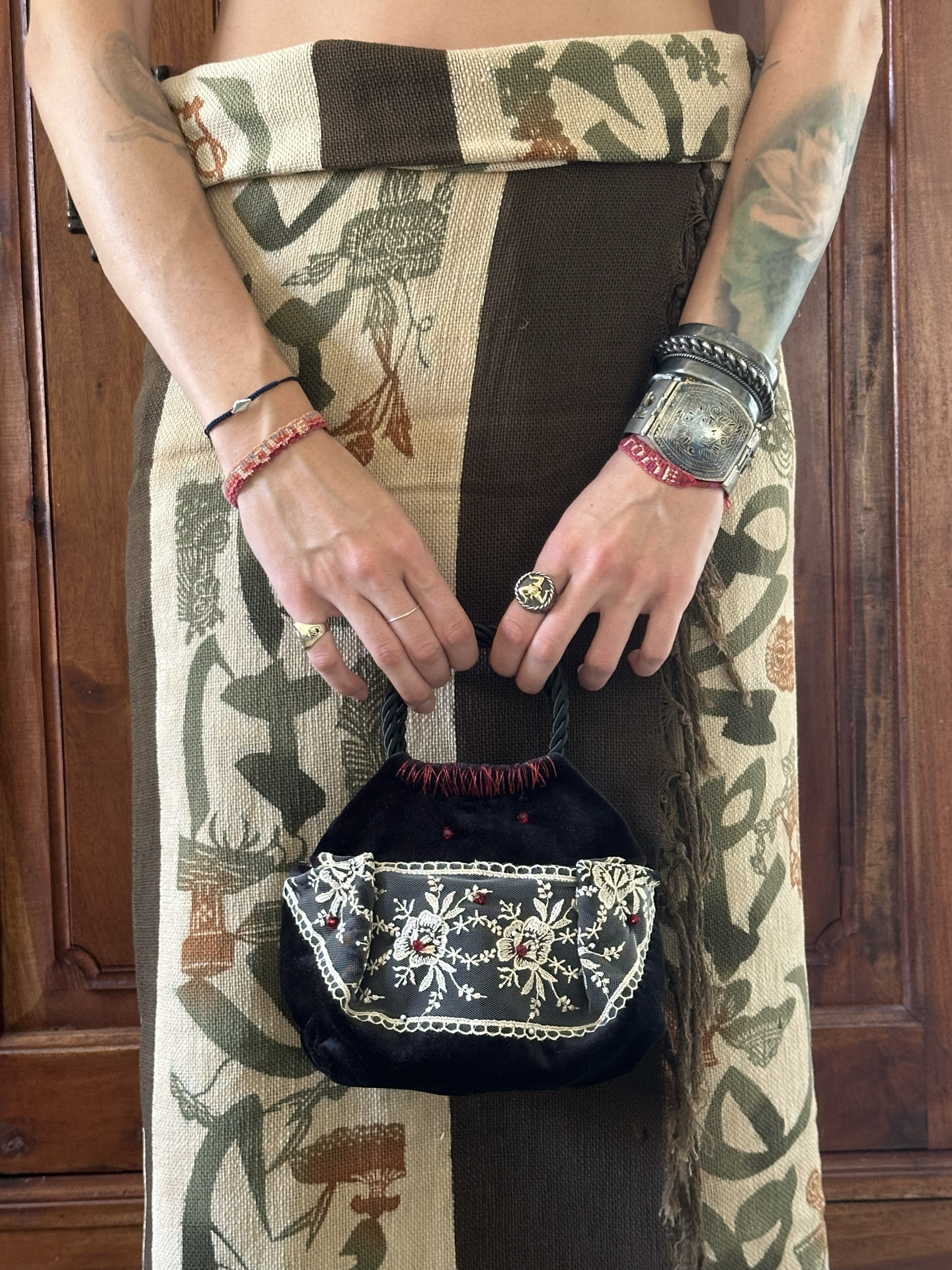 Mini black velvet bag handmade in Turkey by Esra Kayıra