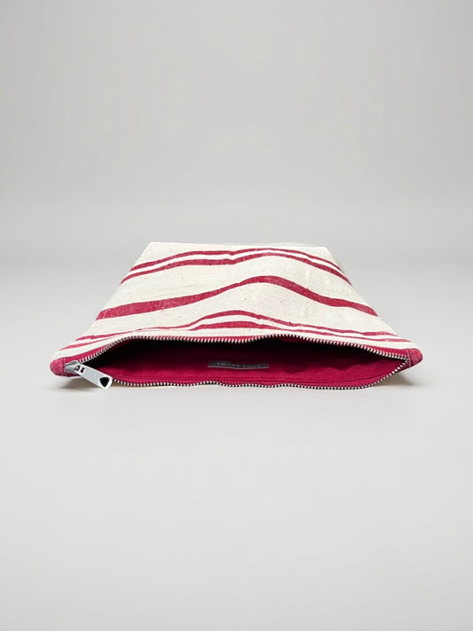 Red, white striped Kandıra fabric clutch handmade in Turkey by Esra Kayıra brand.

